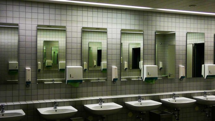 Keeping Your Commercial Washroom Clean